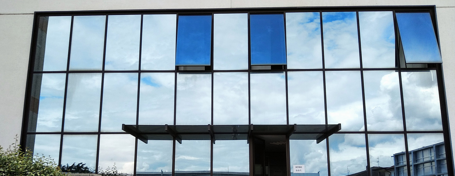 Pellicole di sicurezza per vetri a Brescia e Cremona - Serifot